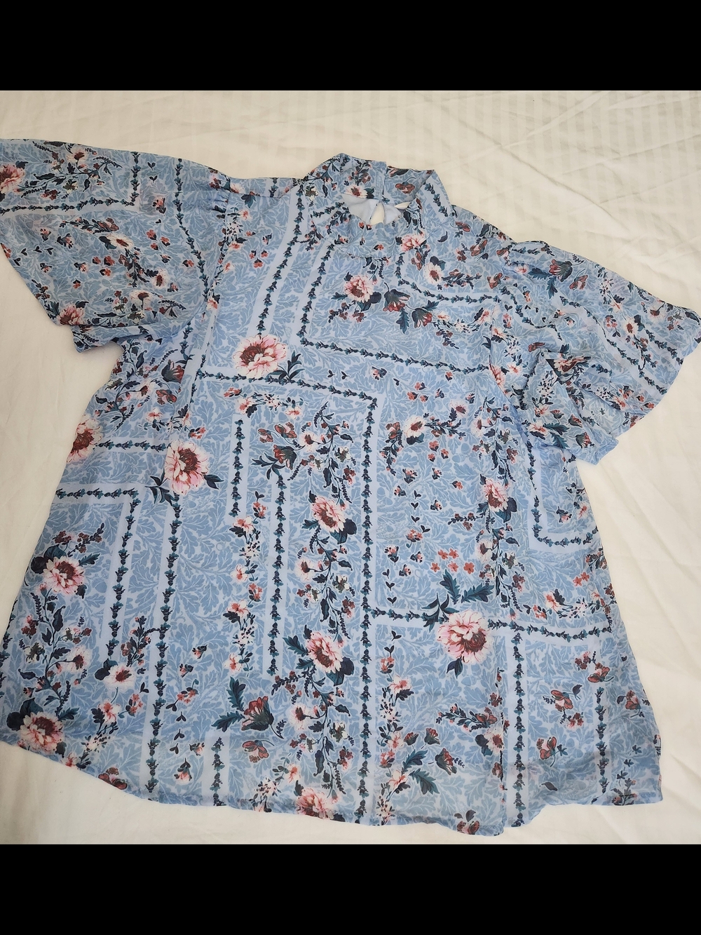 LC Lauren Conrad Light Blue Floral A-Line Skirt
